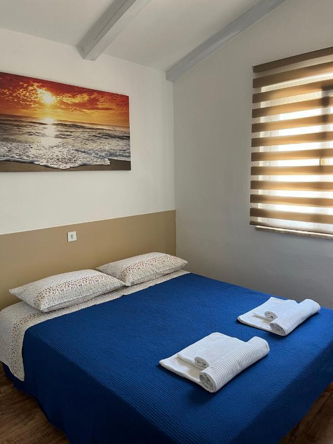 Holiday Home Rosa Gedici Экстерьер фото